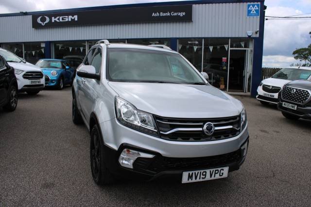 SsangYong Korando 2.2D LE SUV 5dr Diesel Auto Euro 6 (178 ps) SUV Diesel SILVER