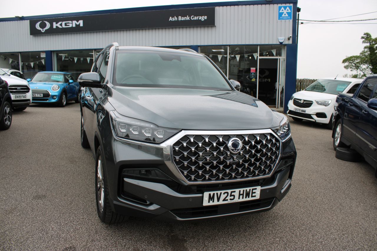 2025 KGM Rexton