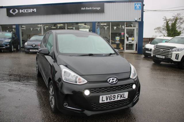 2019 Hyundai i10 1.2 Premium SE Hatchback 5dr Petrol Auto Euro 6 (87 ps)