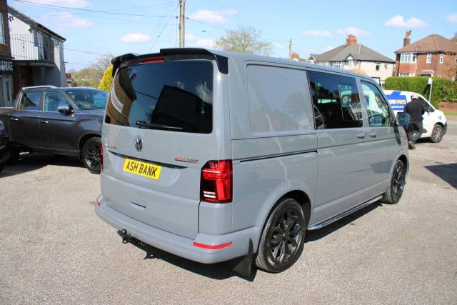 2023 Volkswagen Transporter 2.0 BiTDI T32 Sportline Kombi Double Cab 5dr Diesel DSG FWD SWB Euro 6 (s/s) (204 ps)