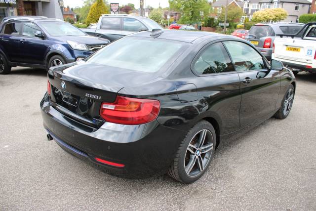 2014 BMW 2 Series 2.0 220i Sport Coupe 2dr Petrol Auto Euro 6 (s/s) (184 ps)