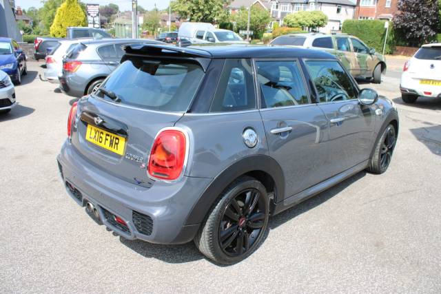 2016 Mini Hatchback 2.0 Cooper S Hatchback 5dr Petrol Auto Euro 6 (s/s) (192 ps)