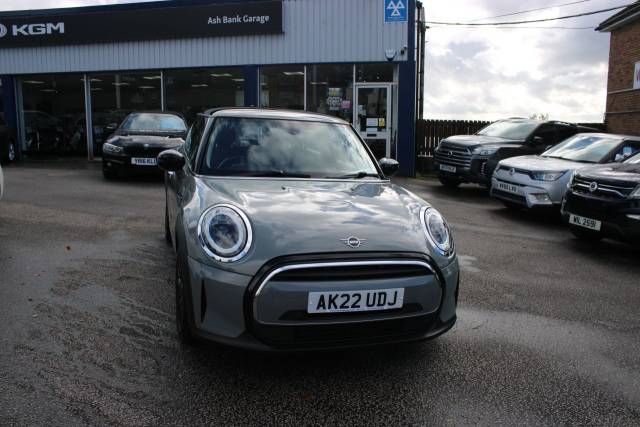 2022 Mini Hatchback 1.5 Cooper Classic Hatchback 3dr Petrol Manual Euro 6 (s/s) (136 ps)